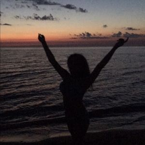 Meet your Posher, Olivia